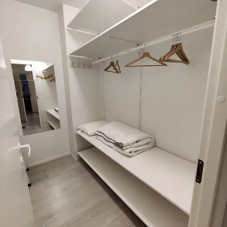 Apartment Hopeahaka Kaksio 45 M2 *